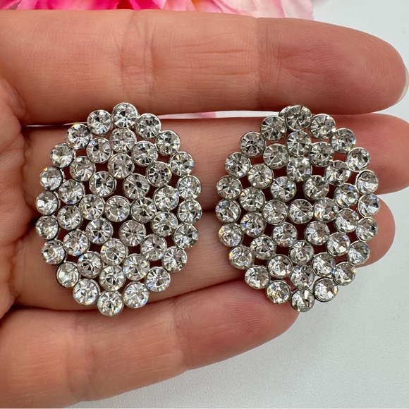 Paparazzi Drama School Dropout Clear Rhinestone Statement Earrings Silver Tone - Picture 3 of 9